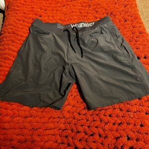 Men’s gray wrangler shorts size 38